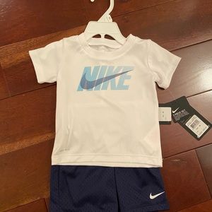 Boys Nike outfit -size 18 months